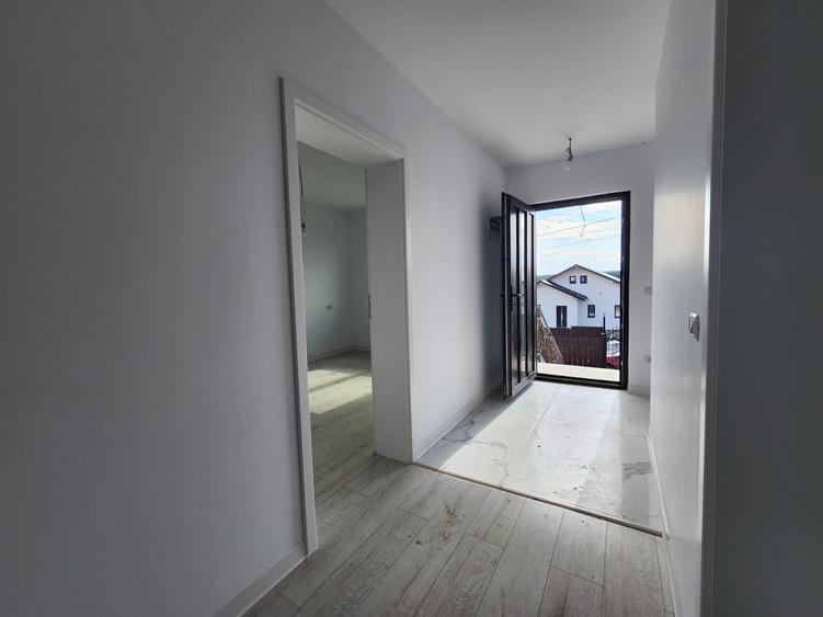 Casa individuala,4 camere,2 bai,110 mp utili,500 mp teren,20 mp Beci, Miroslava