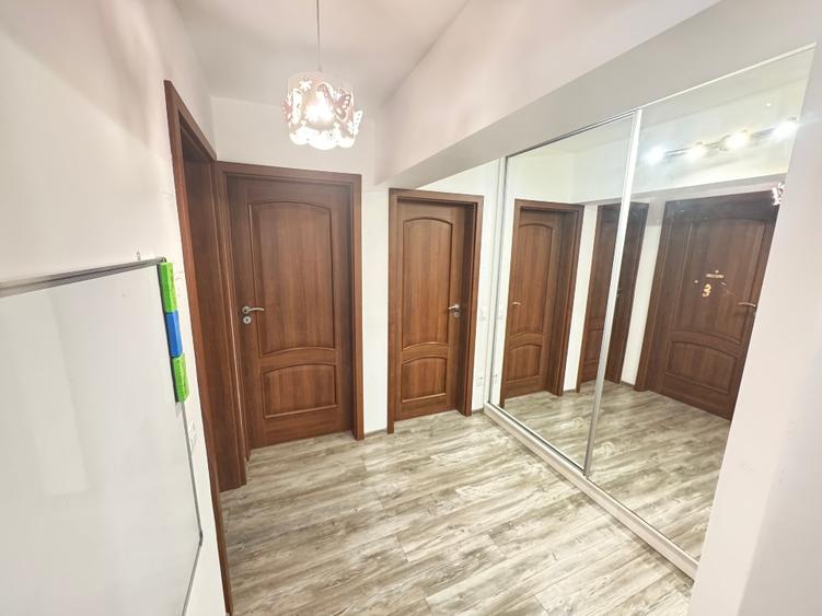 Apartament 3 camere, renovat complet, mobilat ,2 bai, et 3, situat pe mijloc, bl