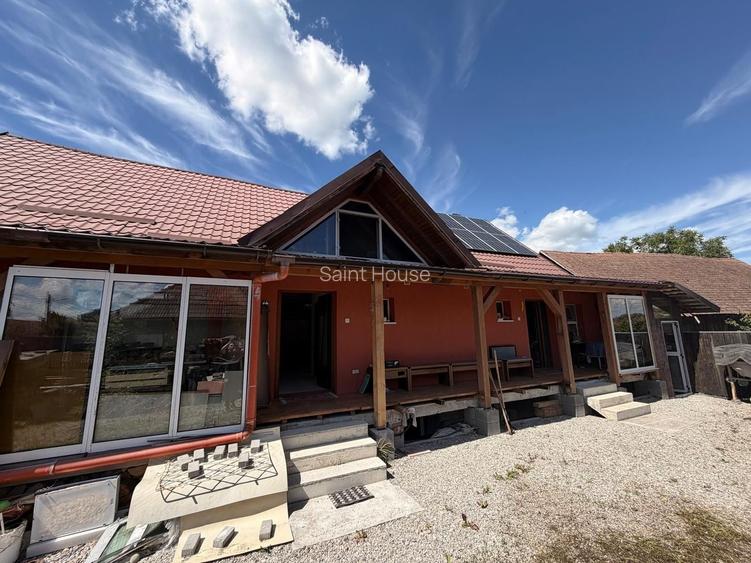 Casă de vanzare 6 camere 220 m² utili cu 376 M² teren la șosea - 26