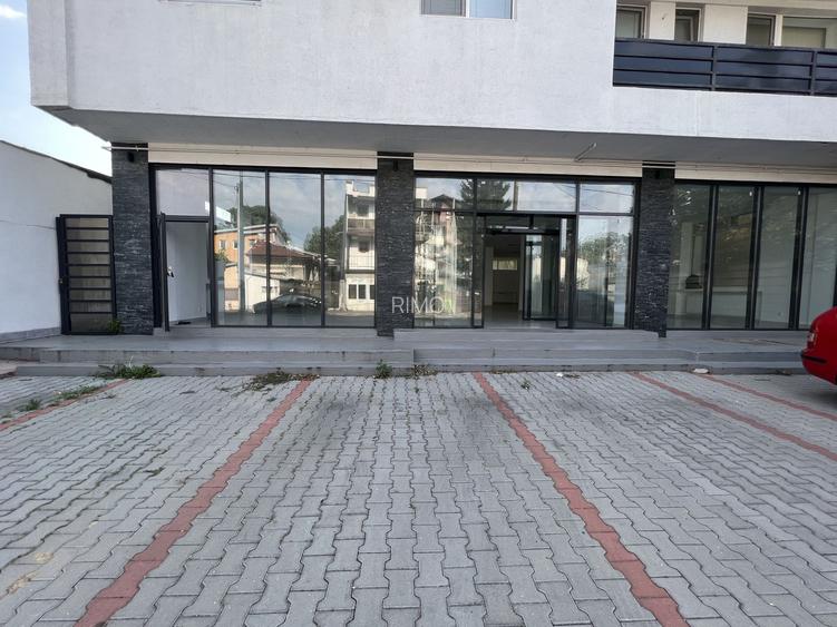 Spatiu comercial mare - Crangasi (aproape de piata, metrou) - 10