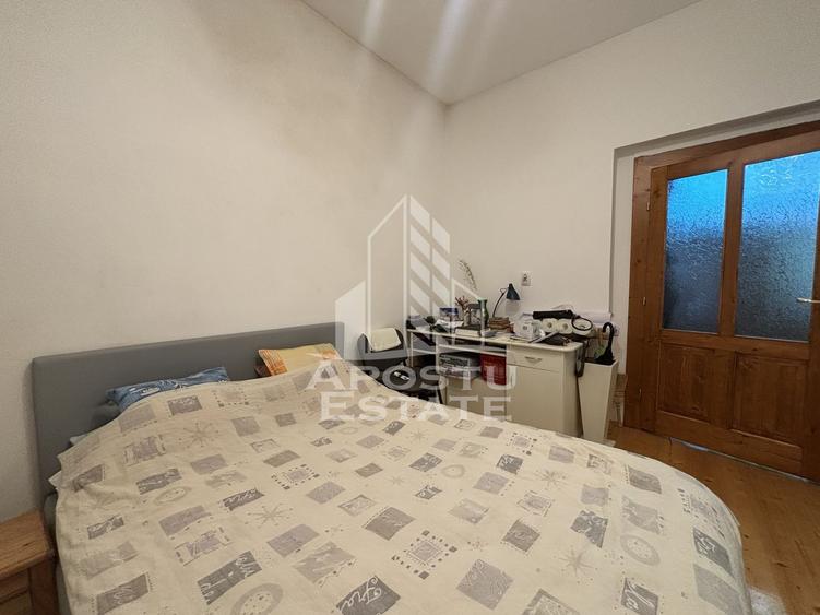 Casa 2 camere de vanzare Calea Sagului, Timisoara, curte comuna