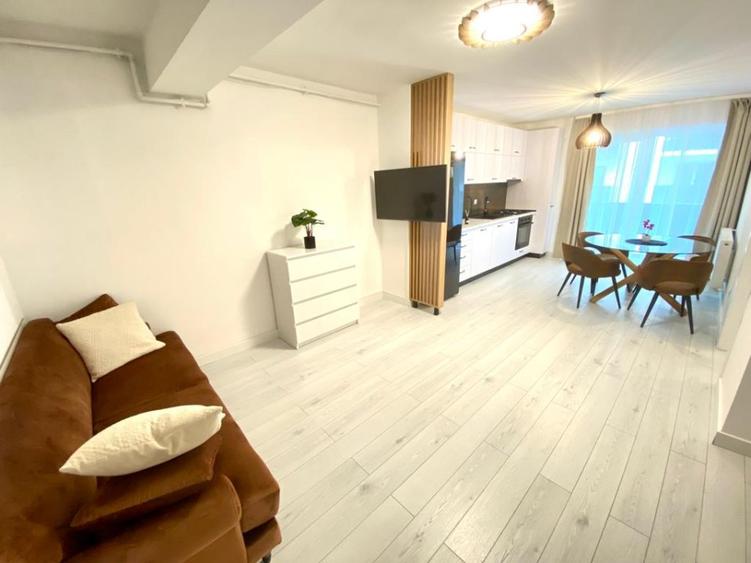 Inchiriez apartament 2 camere Lux | et 3 | Corneliu Coposu