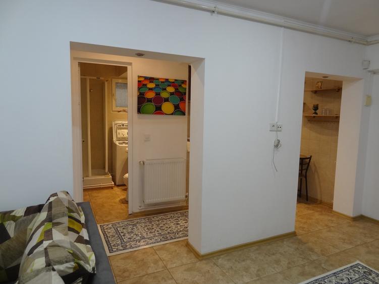 Apartament 2 camere decomandate parter, de inchiriat, zona- Abator