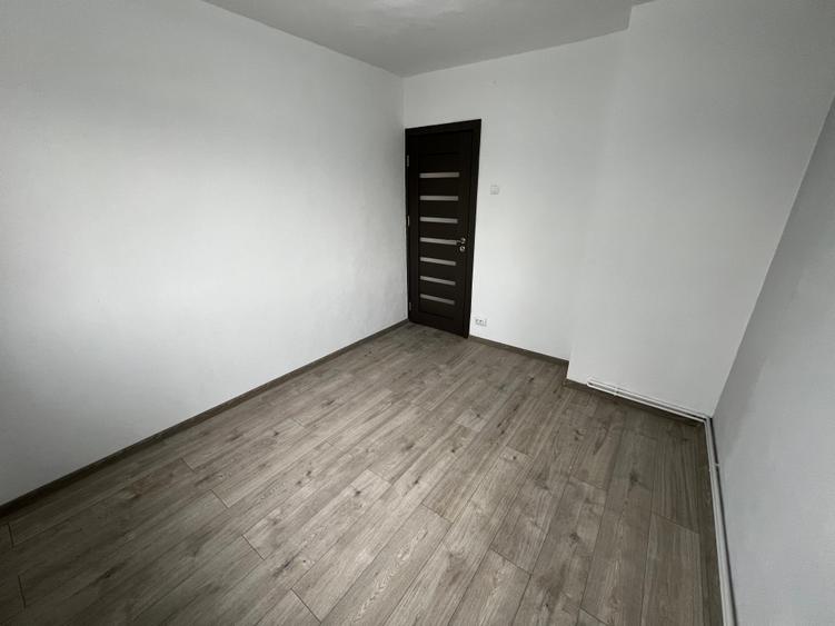 Apartament 2 camere semidecomandat,renovat, Mihai Viteazul