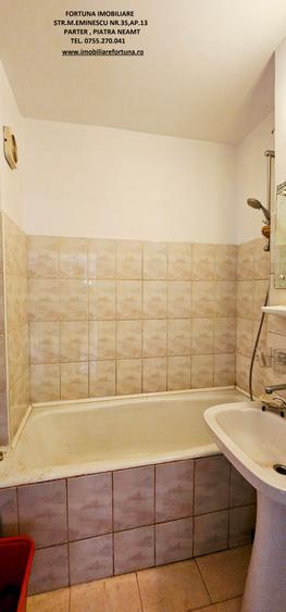 Apartament 3 camere, cu boxa si loc de parcare, zona 1 Mai