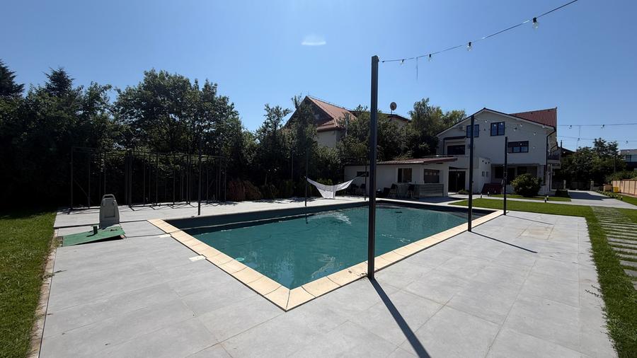 Vilă premium 10 camere cu piscină și teren de 1.300 mp zona Pipera