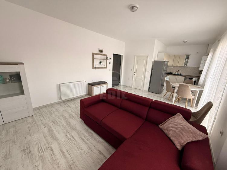 Inchiriere Apartament 2 camere semidecomandat, 50 mp,Eroilor