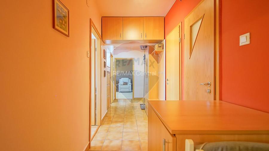 Apartament decomandat 3 camere, 2 băi și parcare – Pietonala Răcădău - 15