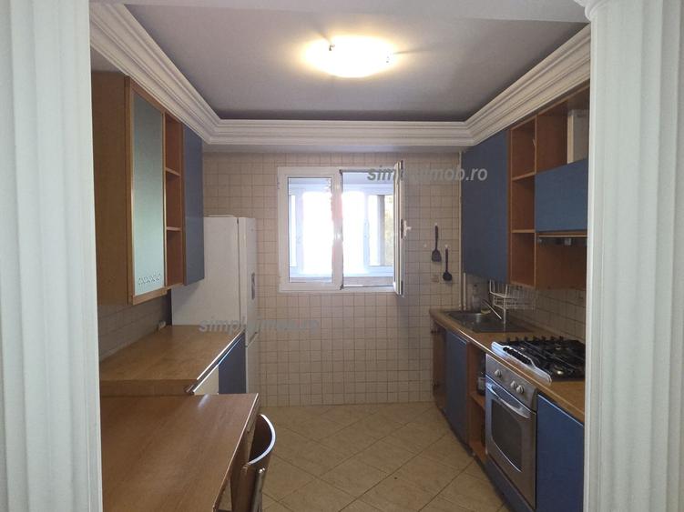 3 camere Metrou Piata Sudului etaj 3/8 bloc 1986