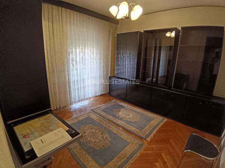 Vanzare 5 camere Batistei - 17