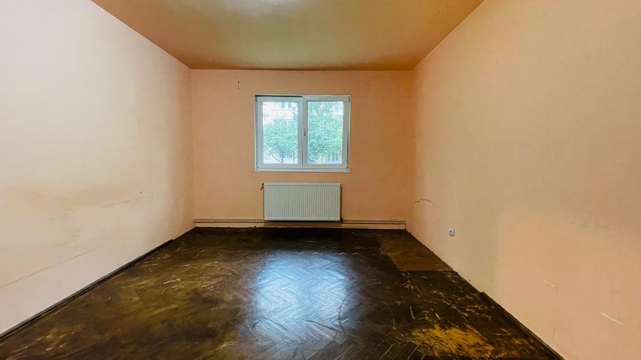 Apartament de vanzare | semidecomandat – Parter | Parcare | Beci – Brașov