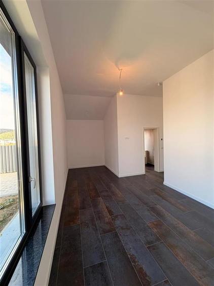 Exclusivitate! Casa individuala premium, parter, 130 mp utili - View unic catre