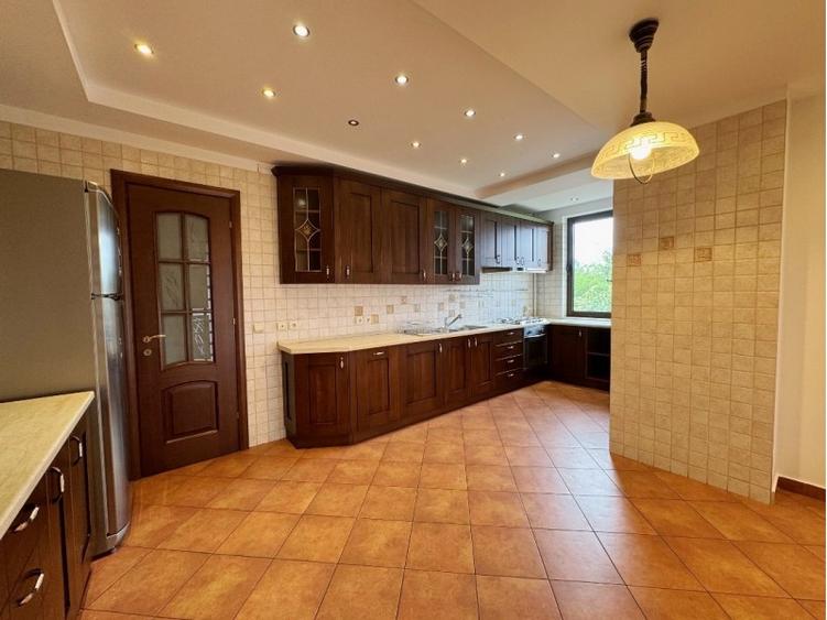 Inchirere 4 camere || Kiseleff - Clucerului | 175 mp | 2 Terase | Garaj