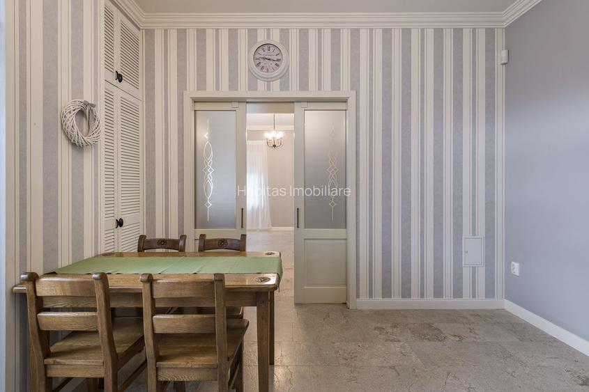 Proprietate in vila cu 2 familii, 4 camere, garaj, finisaje moderne - 35