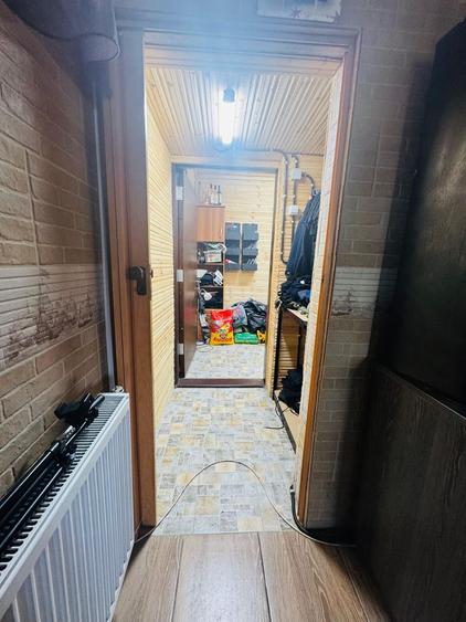 Casa Podgoria cu ponton pe malul Crisului