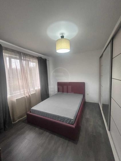 Inchiriere Apartament 3 camere semidecomandat, 50 mp, Tineretului