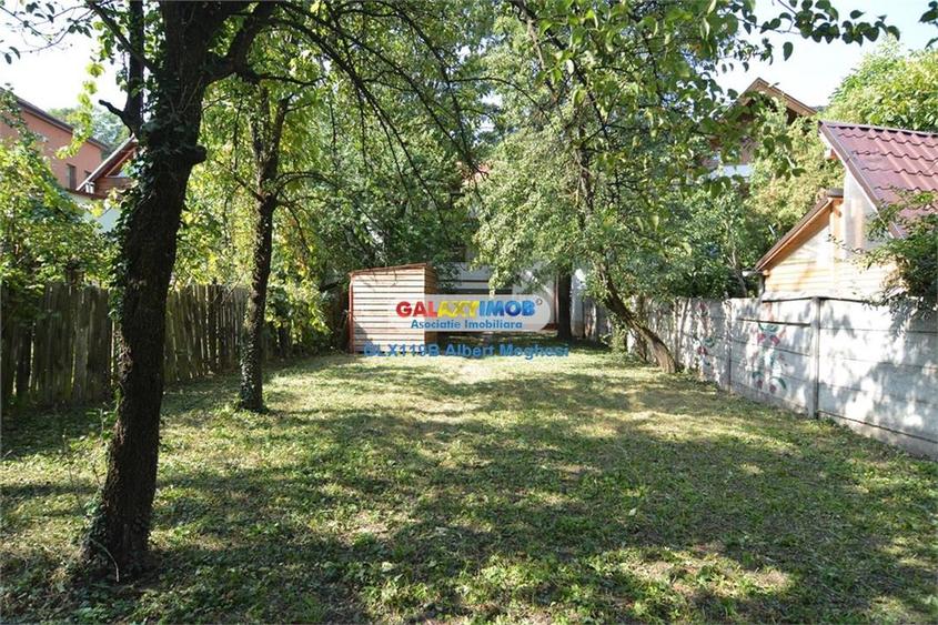 Vanzare casa 8 camere renovata integral+gradina Brasov.