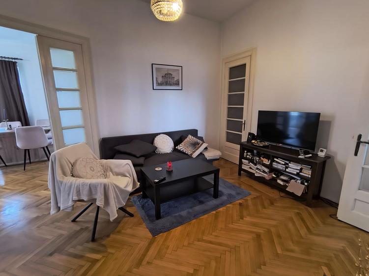 Peninsula 3 camere 84 mp pret 160.000 euro