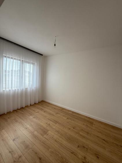 MT233 Casa-DUPLEX, 4 camere, complet finisat, Giroc, P+1E