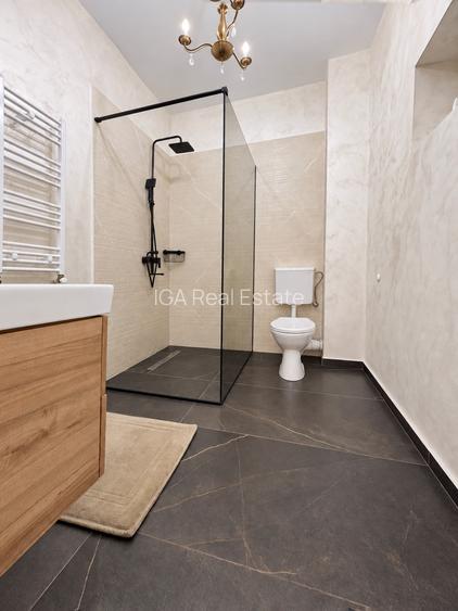 Casă P+1 aproape de plajă | Mamaia Nord | 4 camere - 3 băi - 21
