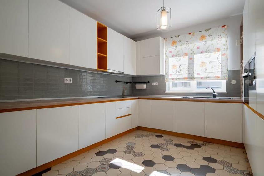 Vilă P+1 cu 4 camere, curte proprie și loc parcare – Rahova, Carefour Alexandria