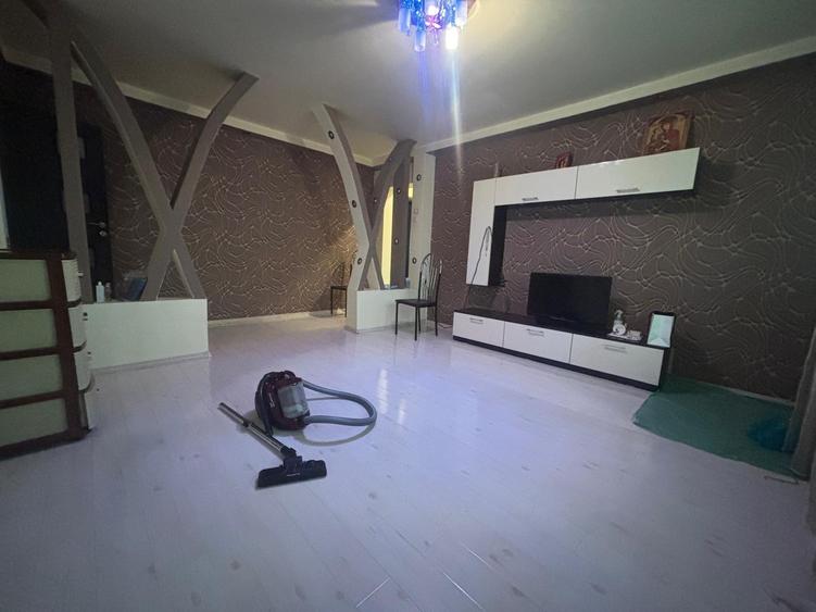 Apartament 3 camere de vanzare in zona Drumul Taberei-metrou Tudor Vladimirescu