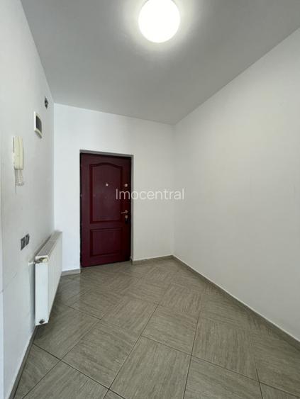 Apartament 4 camere, 2 balcoane, garaj și boxă pe str. Cometei - 2