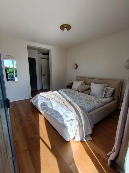 DUPLEX ULTRA-LUX | 4 CAMERE | TEREN 250 MP | 2 PARCĂRI