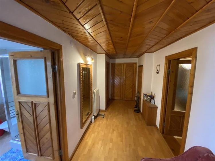 Casa P+1, 4 camere, teren 760 mp, zona Tache
