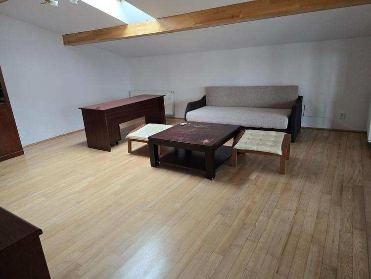 Apartament de închiriat, 5 camere, 150 mp, Andrei Mureșanu zona Becaș