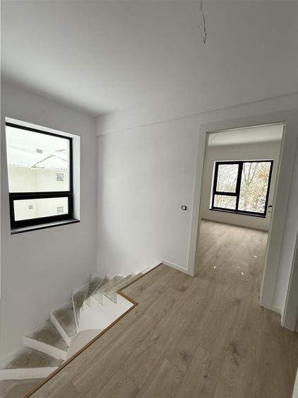 De vanzare Vila Str. Daliei - Petresti Corbeanca Ilfov