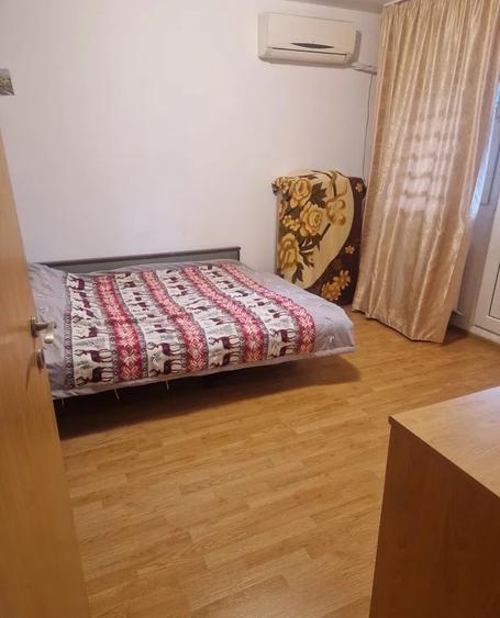 3 camere decomandat Drumul Taberei metrou Râul Doamnei
