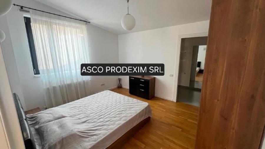 Vila cu piscina individuala Pipera Baneasa 5 camere 280mp, P+2 cu teren 986mp