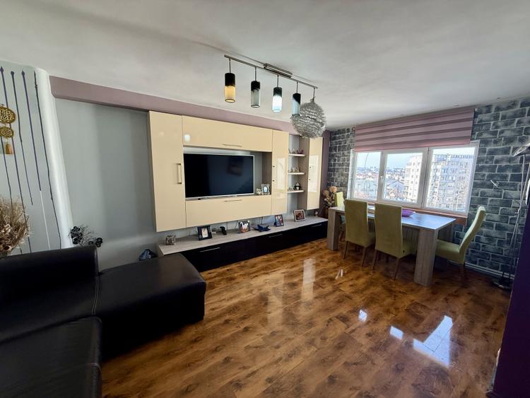 Apartament tip duplex 4 camere Trocadero