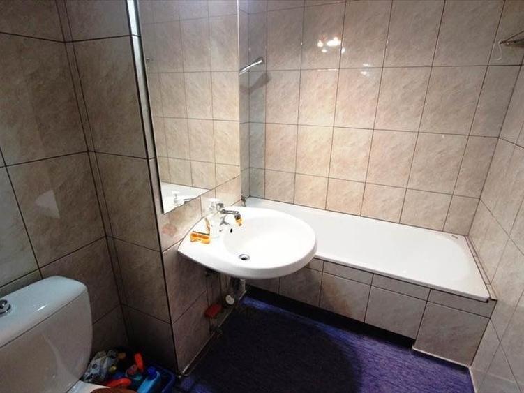 Spațiu parter cu destinație mixtă, zona fostă Lidia – 67 mp