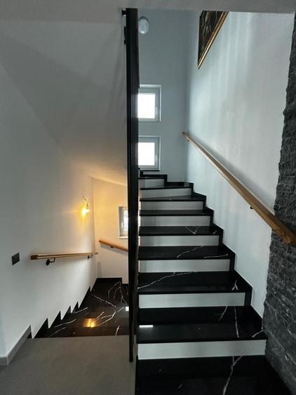 Casa individuala de vanzare,4 camere, Chinteni