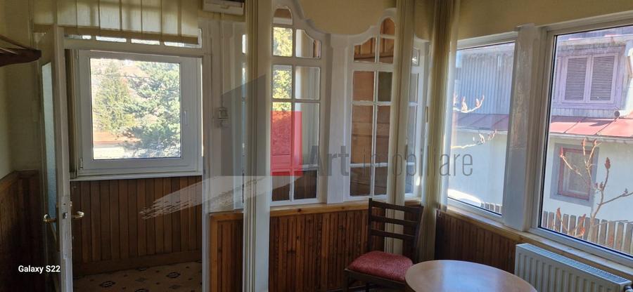 CASA DE VANZARE IN BUSTENI- POIANA TAPULUI