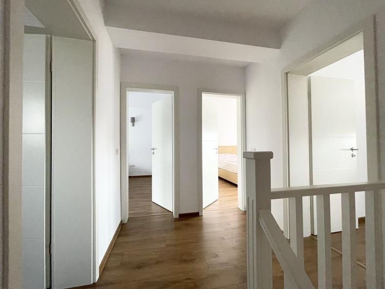 Duplex 4 camere, Mosnita Noua - Super pozitie