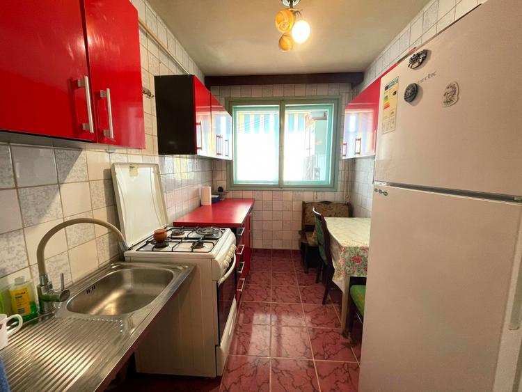 Apartament 2 camere-Podu Ros-Palas Mall-etaj intermediar