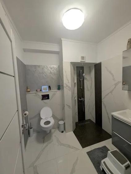 Apartament cu 3 camere, 77 mp, 2 bai, zona Parcului Poligon