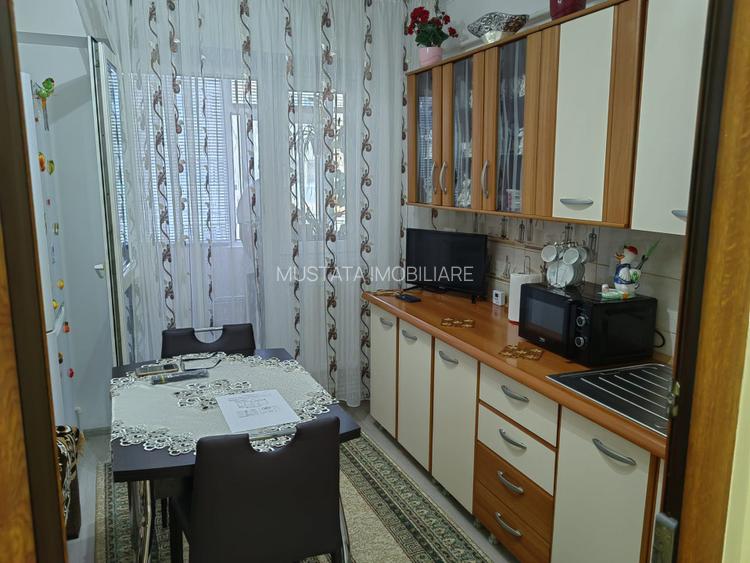 - Apartament 3 camere etaj 2, zona Vidin, renovat 2022 - 6