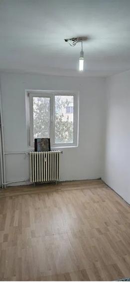 Apartament 2 camere de vanzare zona Groapa