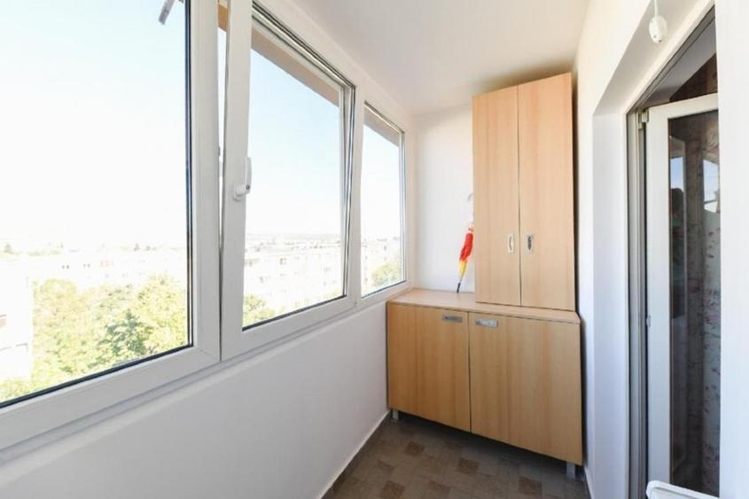 Proprietar inchiriez ap. 4 camere decomandate, parcare, Cipariu-Gheorgheni
