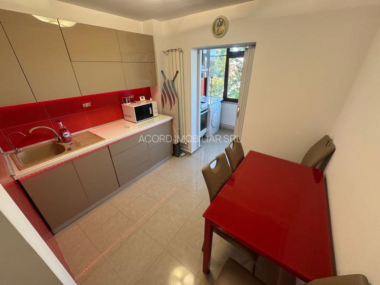 Apartament 3 camere zona Km 5 Renovat cu Centrala si Parcare - 7