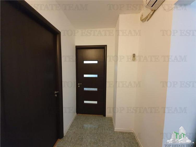 Apartament 4 Camere bloc Petromar in zona Gara Constanta