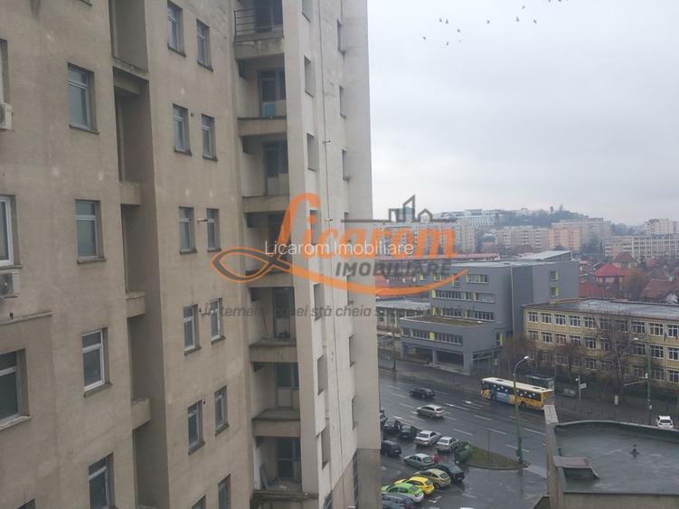 Spatiu de birou Centrul Civic  str Mihail Kogalniceanu pret 600 euro - 2
