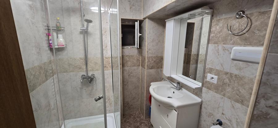 Apartament 3 camere de vanzare, la cheie, etajul 1, Focsani