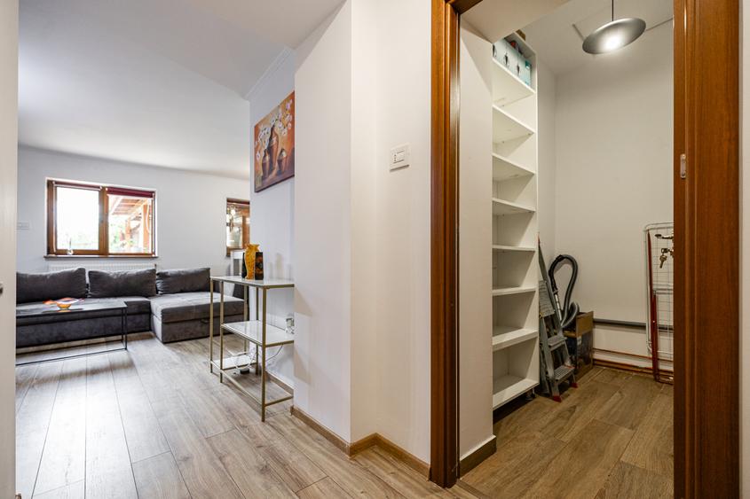 Casa parter, renovata, mobilata, gradina amenajata, str Petofi Sandor-Dumbravita