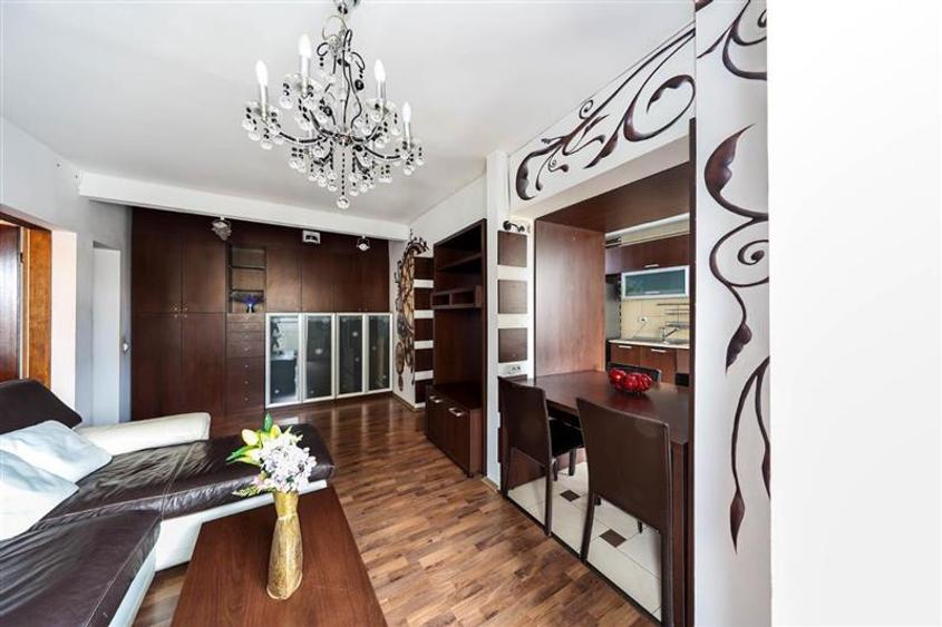 Inchiriere apartament 3 camere, zona Grivitei, etajul 2,mob utilat