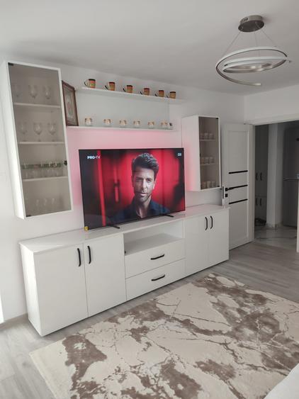 Apartament 2 camene zona Noua